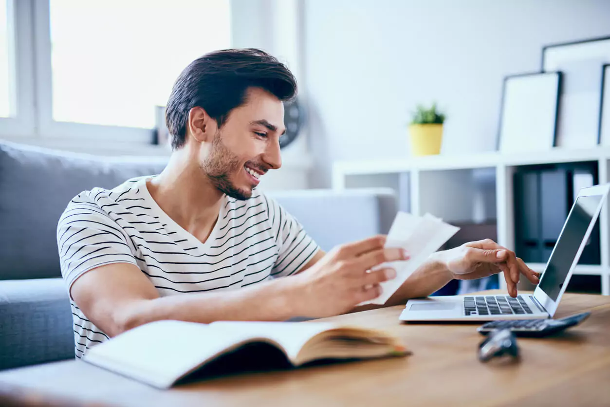 6 livros sobre finanças para você aprender na prática