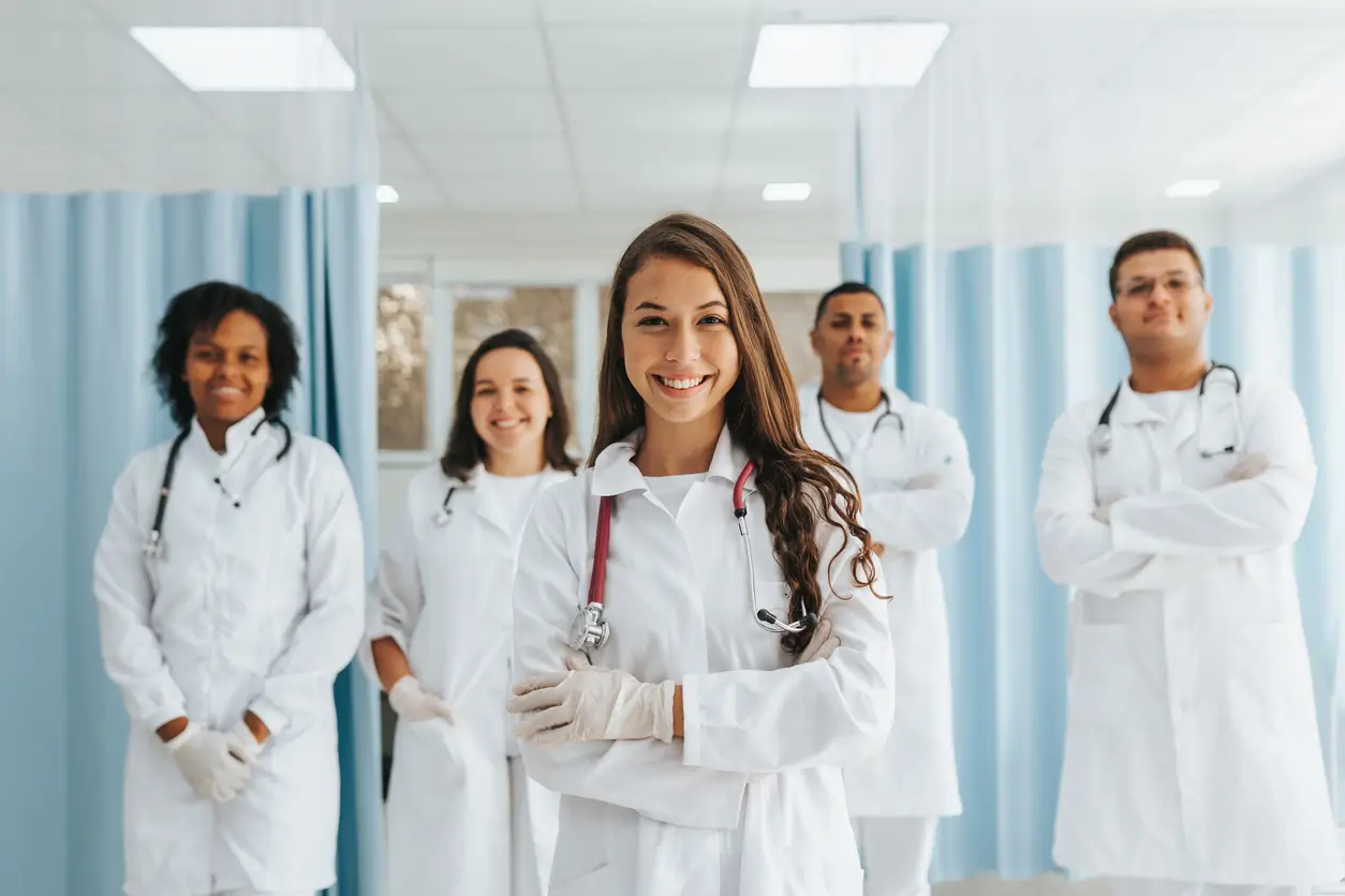 Como é fazer Medicina na PUC Minas? Quem conta é Pedro Melo