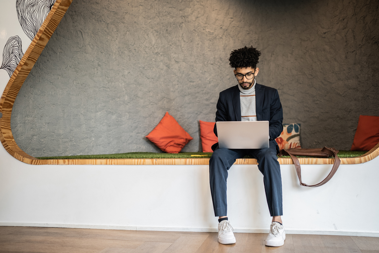 Pós-graduação ou MBA: qual a melhor escolha para sua carreira?