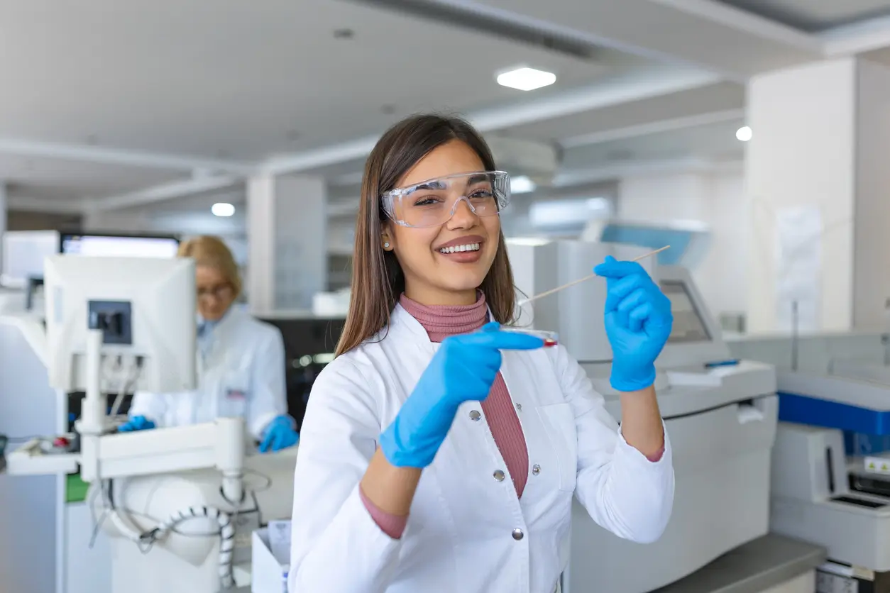 Biologia Molecular e Genética Aplicada à Saúde: entenda o curso