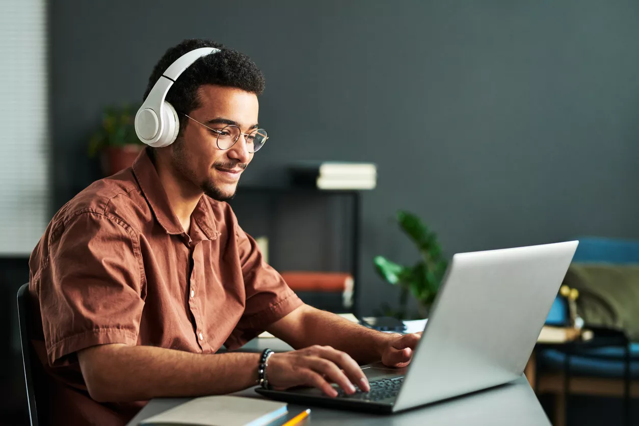 Como estudar online: veja dicas para aprender melhor