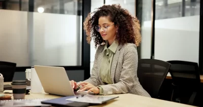 Gestão Financeira EAD na PUC Minas: transforme sua carreira