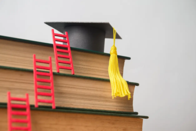 Pós ou segunda graduação: qual escolher na PUC Minas