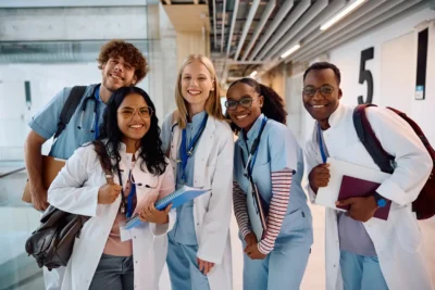 Bianca Silva conta os diferenciais de Medicina na PUC Minas